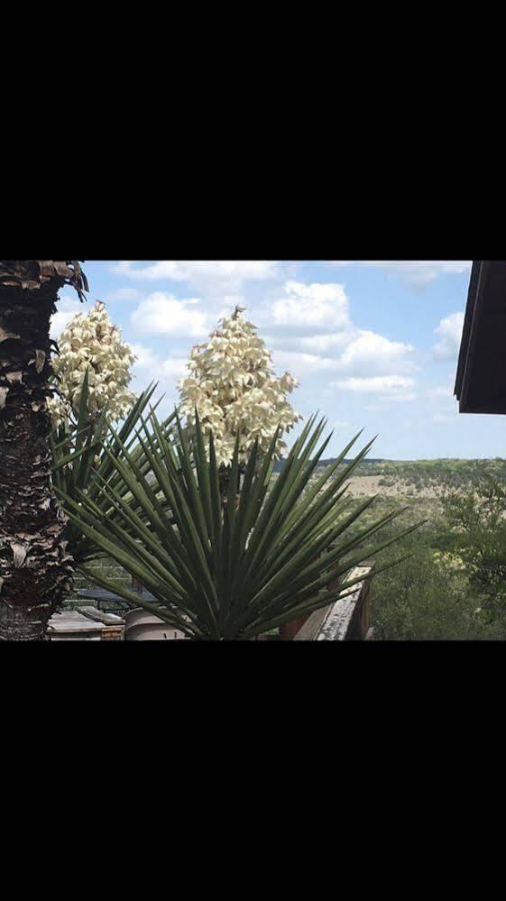 The Bygone Villa Wimberley Exterior photo